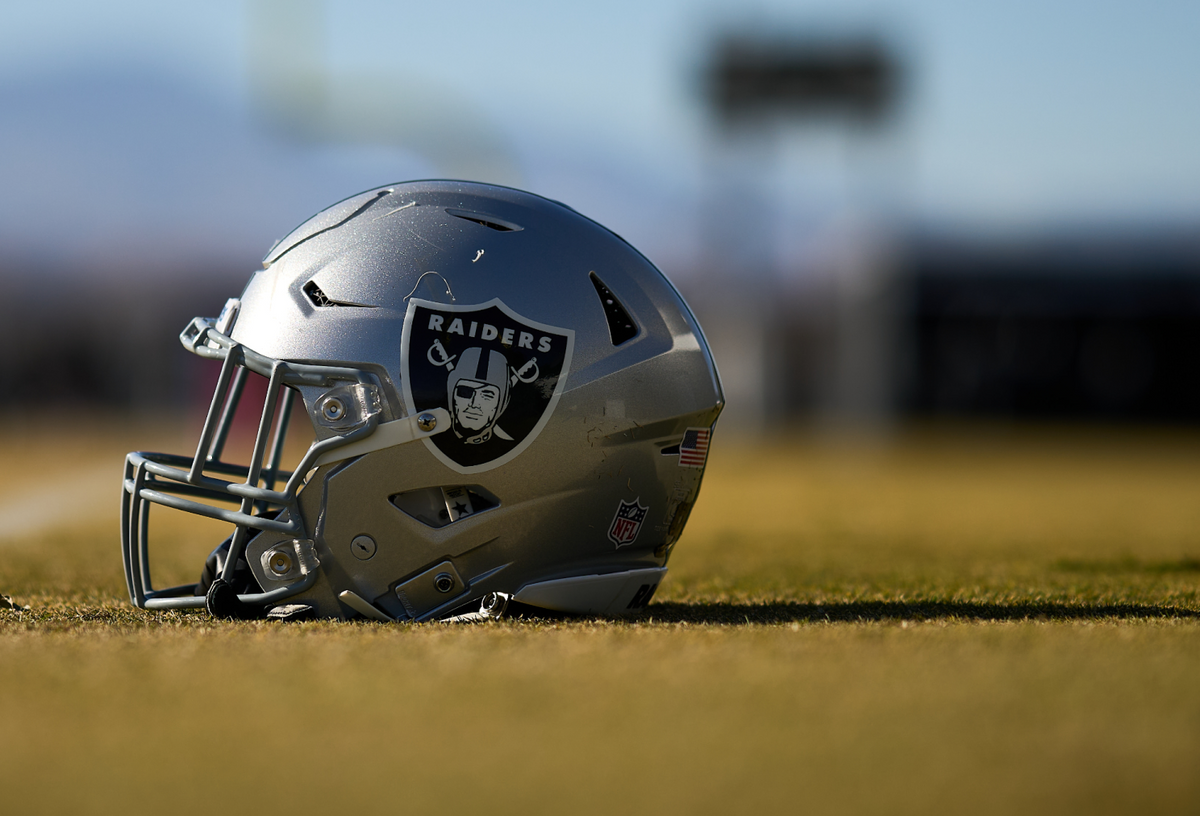 <h2>Just<br/>Win<br/>Baby</h2>