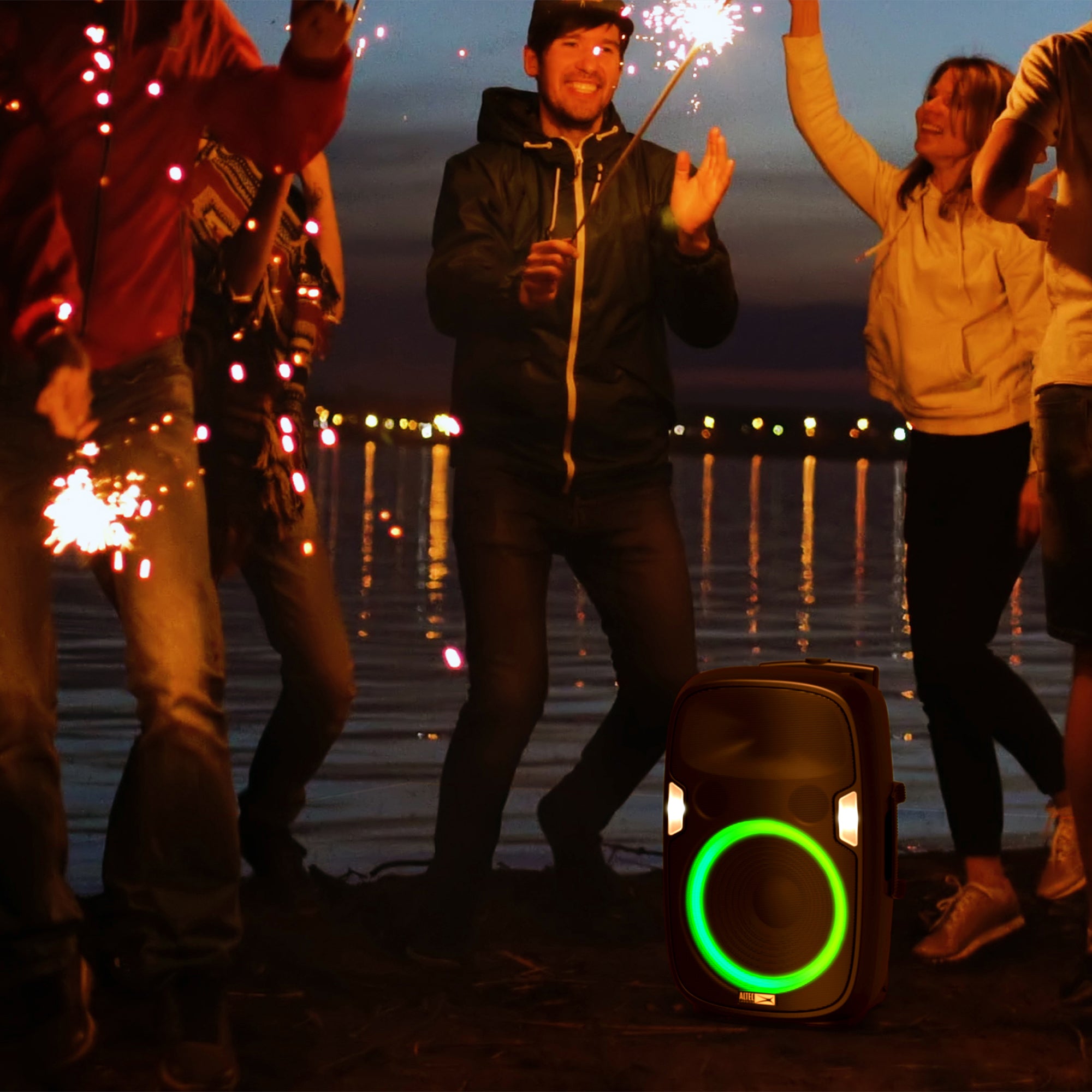 IMT8100-BLK-3 Altec Lansing SoundRover 75 Party Speaker